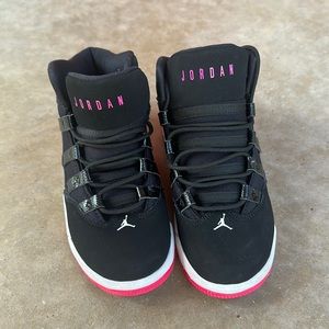Kids Jordan Max Aura